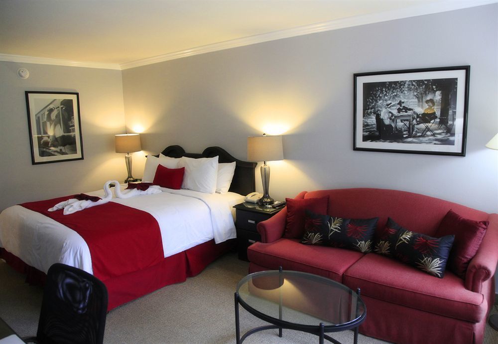 Palm Garden Hotel