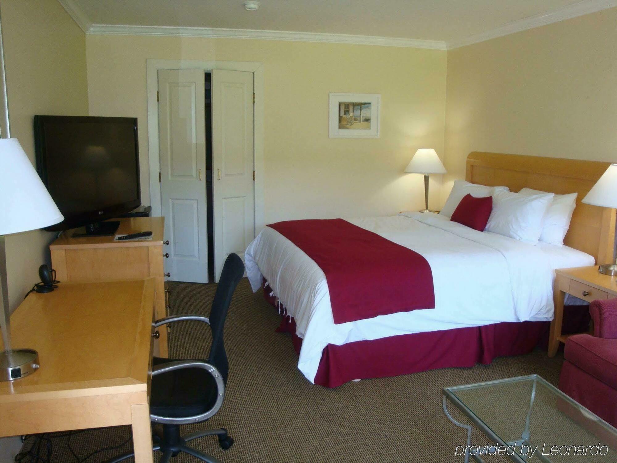 Palm Garden Hotel Thousand Oaks