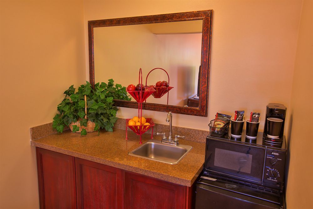 Palm Garden Hotel 3*